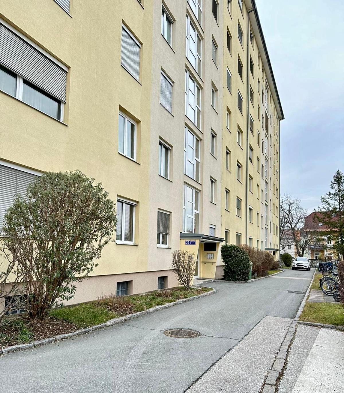 Bamo Studio - City Living Arkaden Apartment Klagenfurt am Woerthersee Ngoại thất bức ảnh